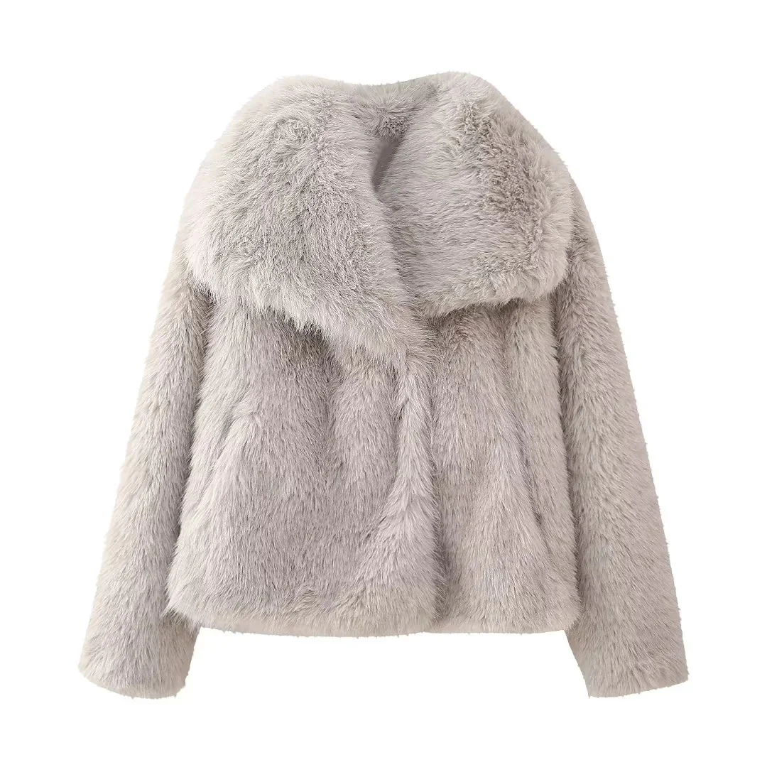 The Oslo Luxe Faux Fur Coat - Image 3